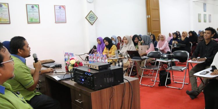FISIP UMSU Gelar Workshop Penulisan PKM Riset Dikti 2017-2018